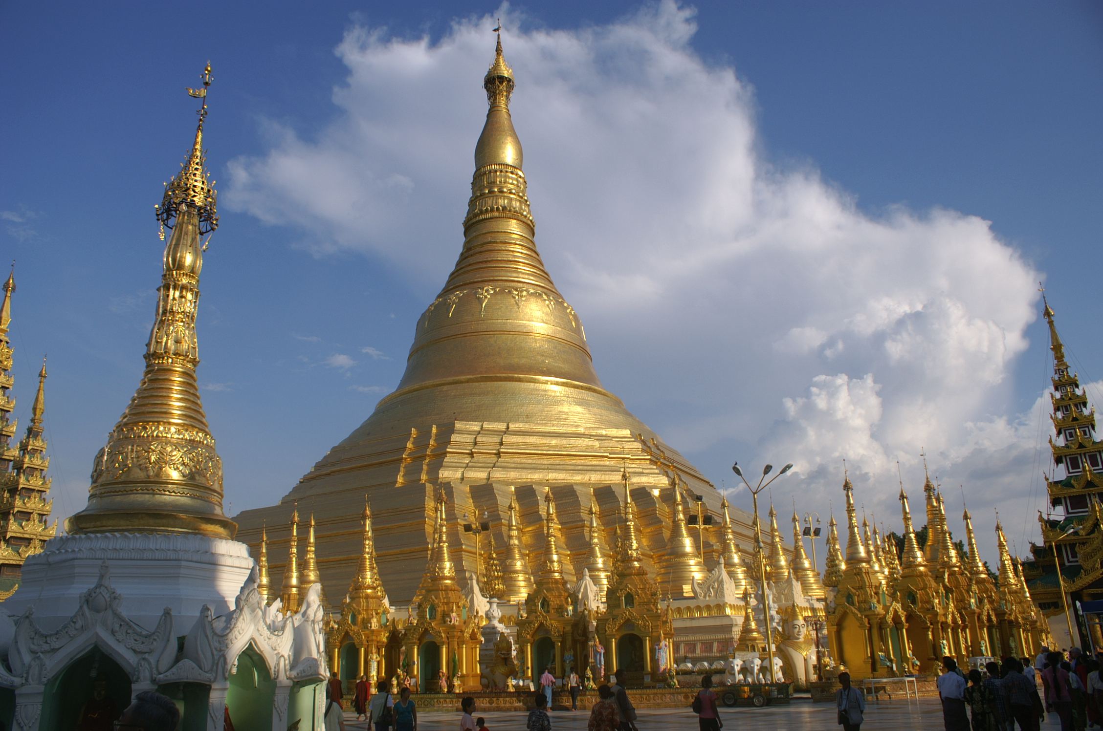 Myanmar (Yangon, Bagan)