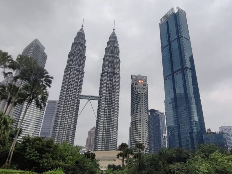Return to Kuala Lumpur: Tour Guide, Missing Persons, and the British Consulate